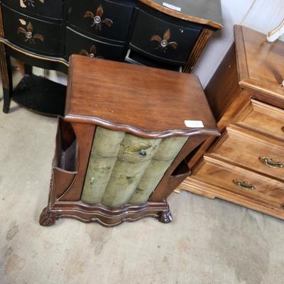 Sale Photo Thumbnail #649