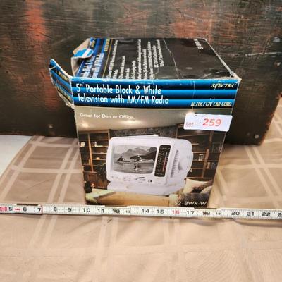 Sale Photo Thumbnail #572