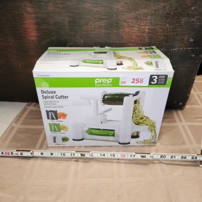 Sale Photo Thumbnail #571