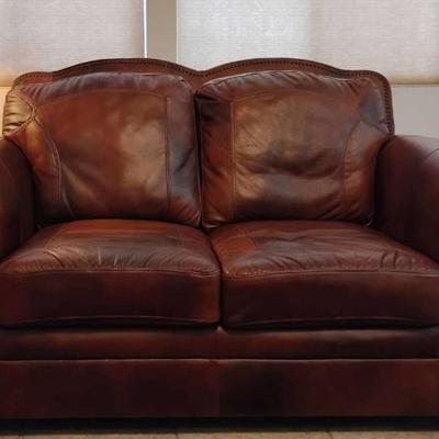 Hu101 brown leather love seat