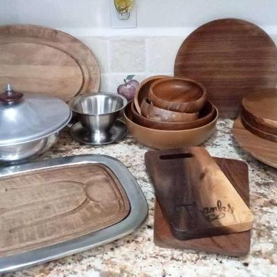 Hu172 wood bowls trays & more