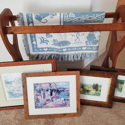 Hu187 blanket rack paintings