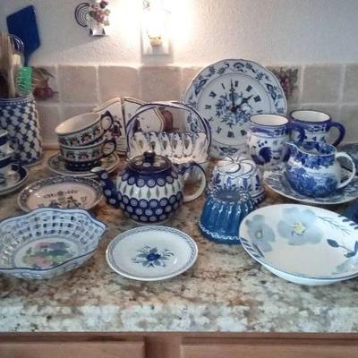 Hu159 kitchen blue lot