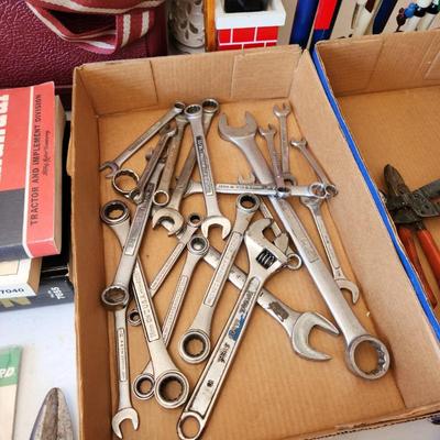 Sale Photo Thumbnail #259