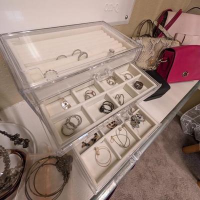 Sale Photo Thumbnail #103
