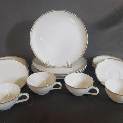 Royalton China 4 Serving 