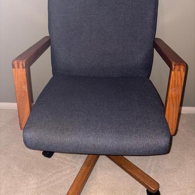 Office Chair / SECOND FLOOR 