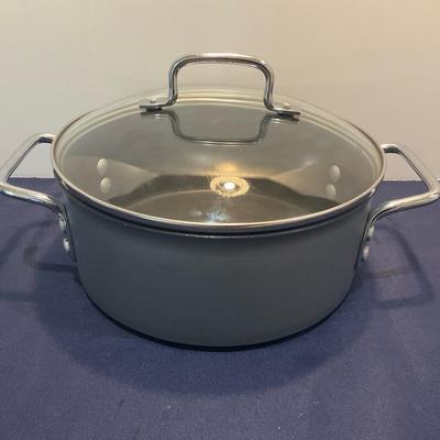 Large Calphalon Pot With Lid