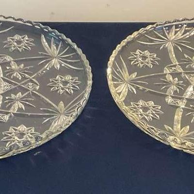 2 Matching Glass Star Plates