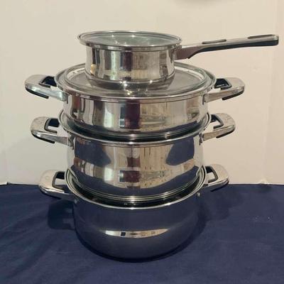Set Of Stacking Oneida Pots