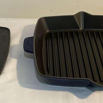 12” Staub Slotted Griddle With Presser