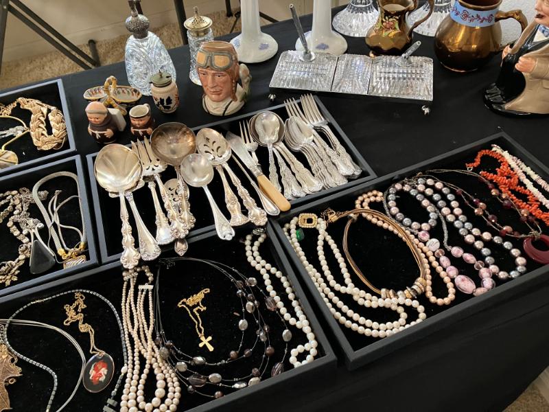 Sale Photo Thumbnail #19
