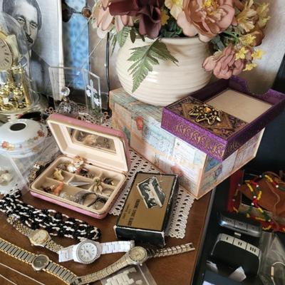 Sale Photo Thumbnail #117