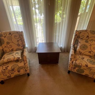 Reclining Chairs 