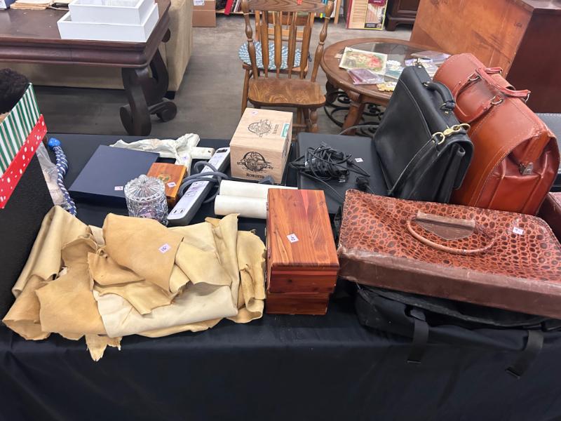 Sale Photo Thumbnail #29