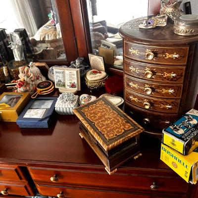 Sale Photo Thumbnail #142