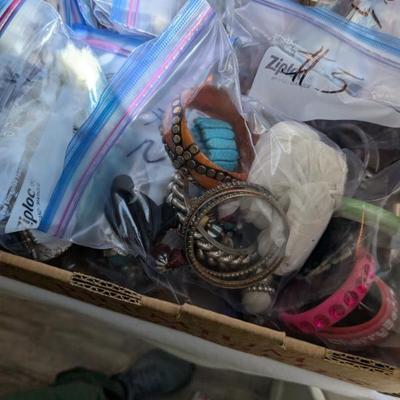 Sale Photo Thumbnail #252