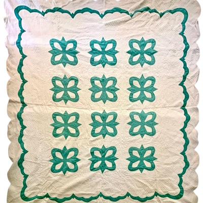 Sale Photo Thumbnail #80: Hand sewn quilt, 84 c 94
