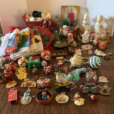 Large Christmas Lot