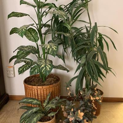 Faux Plants, Lot B