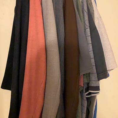 Men’s Suit/Blazers (Size 41/42),T-Shirts(size 2X) And Ties 