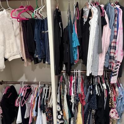 Sale Photo Thumbnail #684