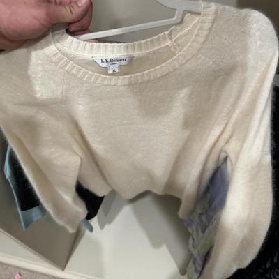 Sale Photo Thumbnail #690