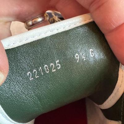 Sale Photo Thumbnail #597