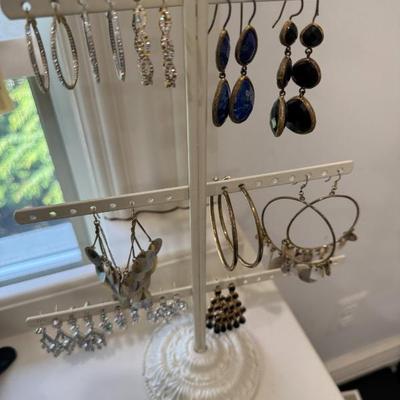 Sale Photo Thumbnail #678