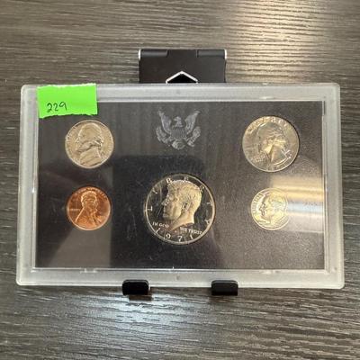 Sale Photo Thumbnail #235