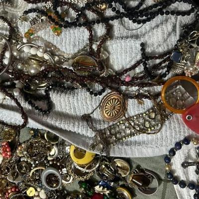 Sale Photo Thumbnail #137