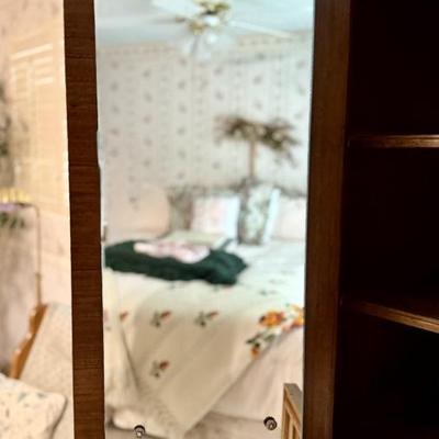 Sale Photo Thumbnail #125