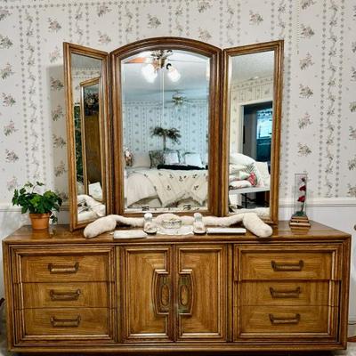 Sale Photo Thumbnail #135