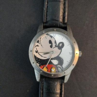 Rare Disney Land/World Limited Release Mickey Mouse Watch with Genuine Leather Band