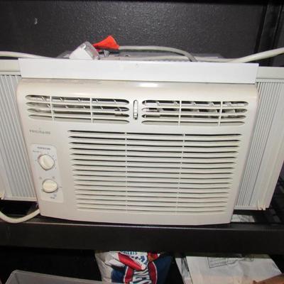 Frigidaire window AC unit