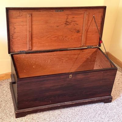 Cedar Chest With Key 