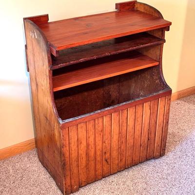 Shelf With Large Open Trunk Base 