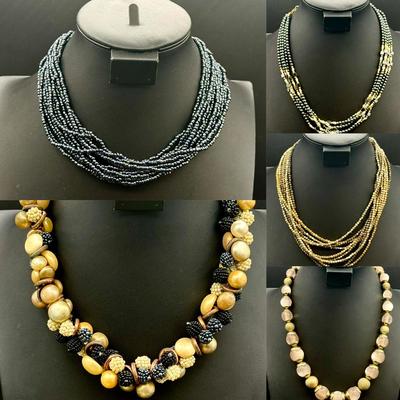 (5) Charming Chromatic Necklaces