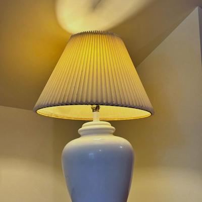White Ceramic Base Lamp 