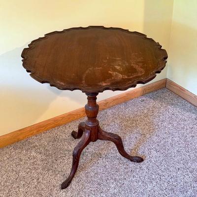 Pedestal Leg Tall Side Table 