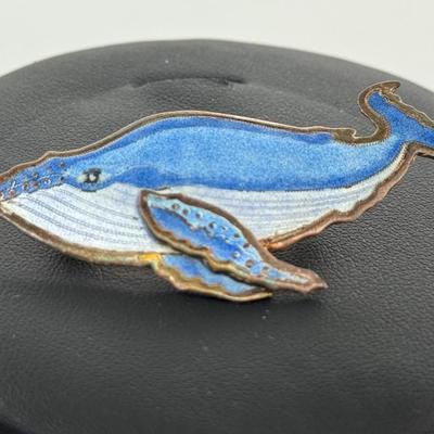 Sterling Silver Whale Pin 