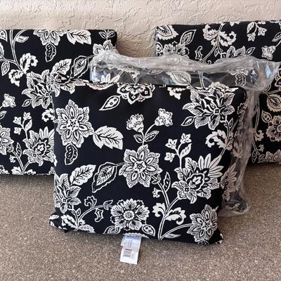 New Indoor / Outdoor Furniture Seat Cushions (2) and Seat Back Pillows (2)