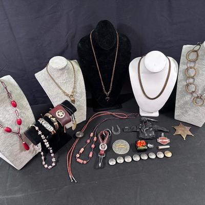 Nice Costume Jewelry incl. Some Vintage Necklaces, Bracelets and More