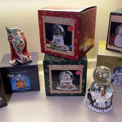 Christmas Globes