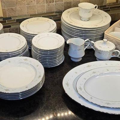 Sango China Set 