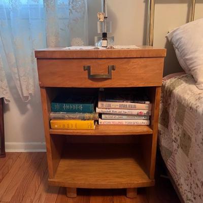Sale Photo Thumbnail #4: Vintage Rway Master Bedroom Set