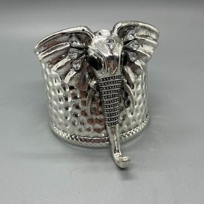 Sale Photo Thumbnail #227