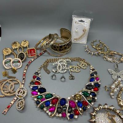 Sale Photo Thumbnail #265