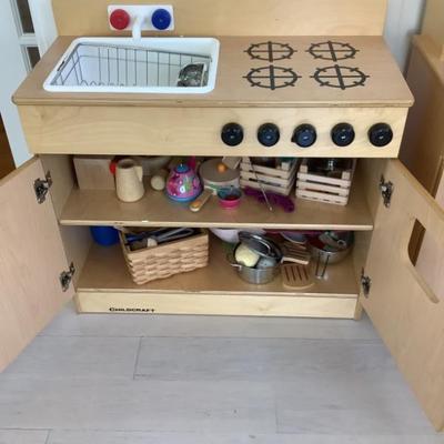 Sale Photo Thumbnail #153: $199 Childcraft sink/stove playset 