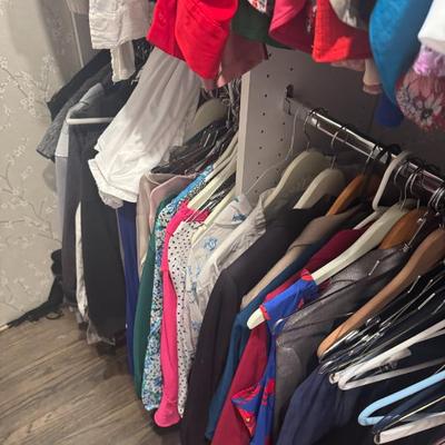 Sale Photo Thumbnail #152